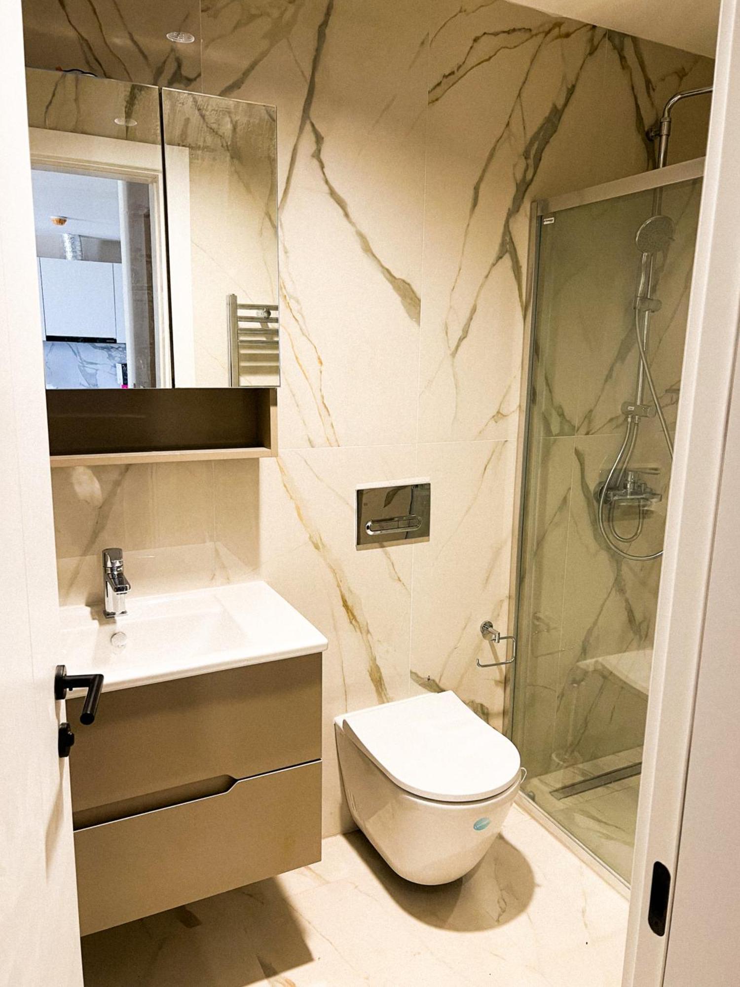 180° View Apartment In Diamond Building Скоп'є Екстер'єр фото