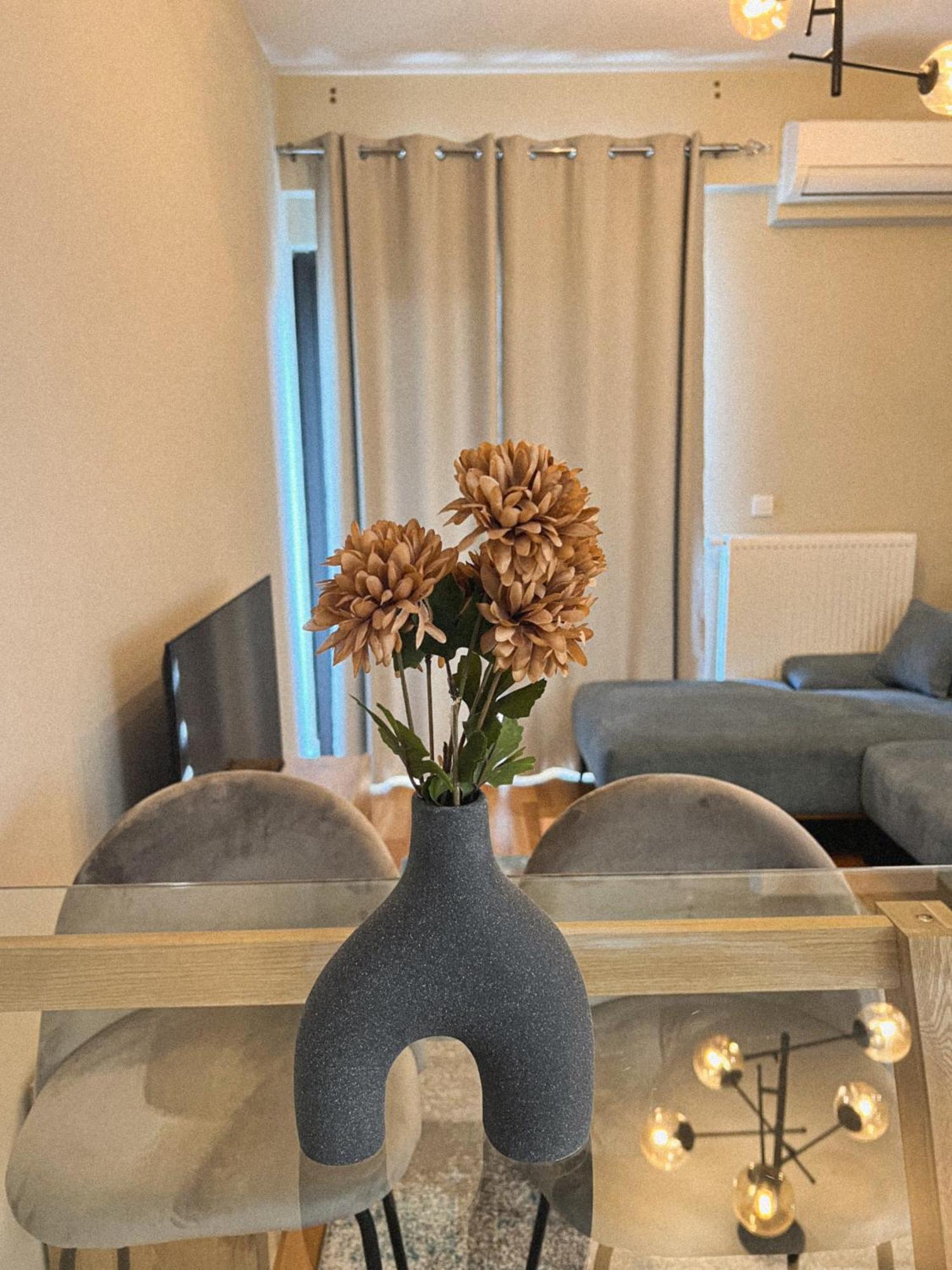 180° View Apartment In Diamond Building Скоп'є Екстер'єр фото