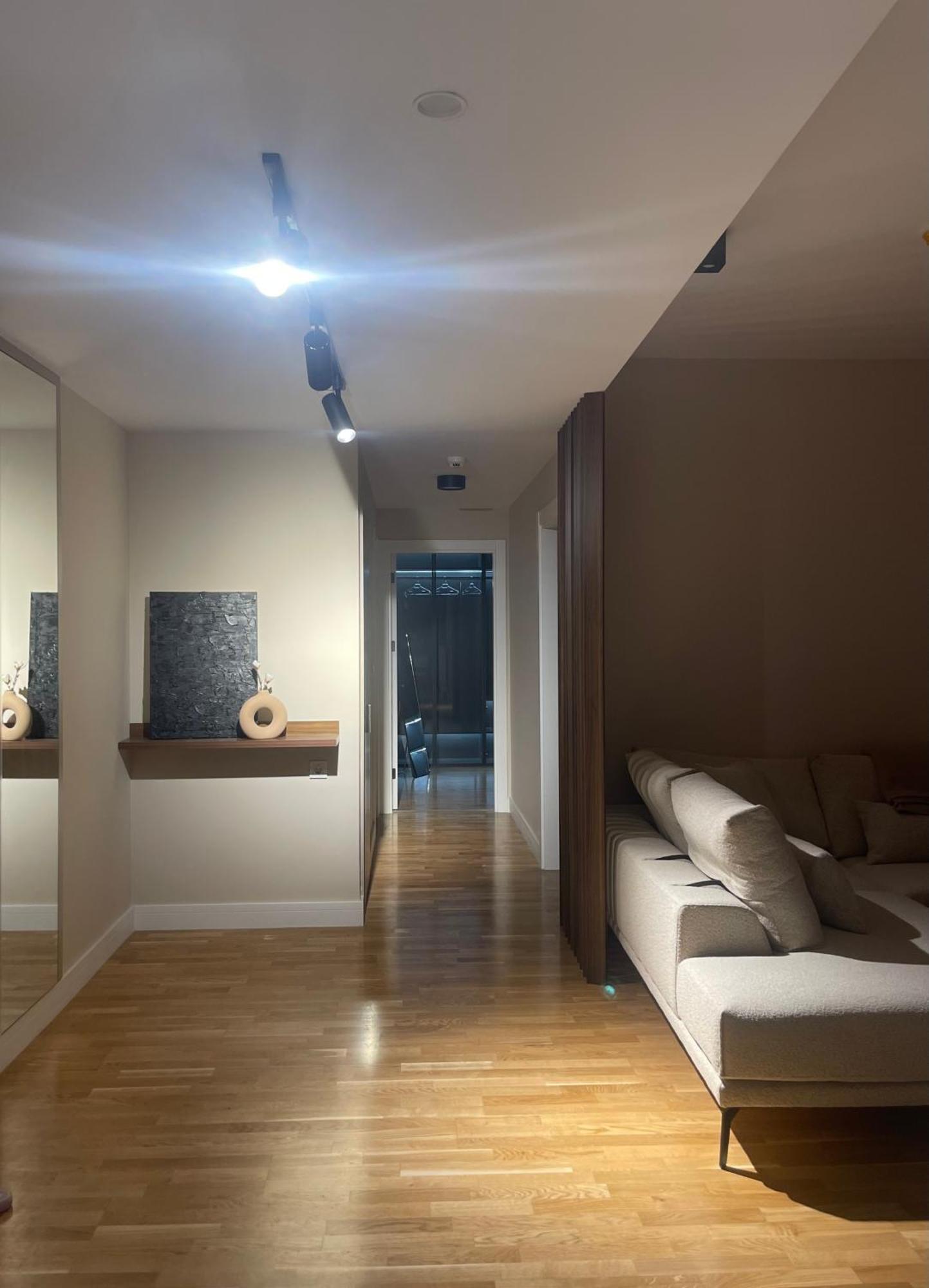 180° View Apartment In Diamond Building Скоп'є Екстер'єр фото